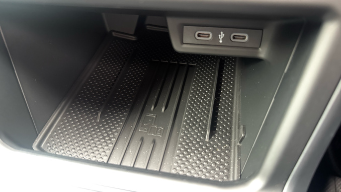 Volkswagen Taigo 1.5 TSI 150 Black Edition 5dr DSG Petrol Hatchback - Image 27